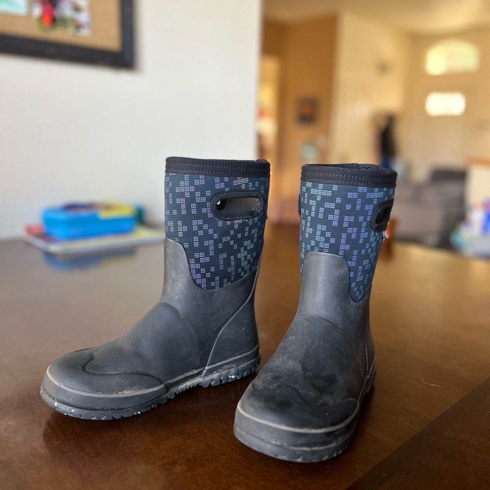 Kids Black and Blue Bogs Boots